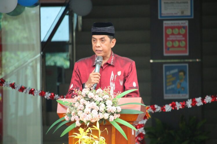 SAMBUTAN—Ketua DPRD Kota Payakumbuh Wirman Putra Dt. Rajo Mantiko Alam saat berikan sambutan
