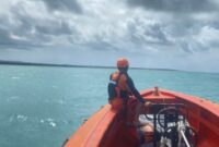Proses pencarian korban kecelakaan kapal di perairan Mentawai pada hari ketujuh. [foto: Basarnas Mentawai]