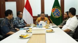 Bupati Tanah Datar Eka Putra menemui Wamen ATR BPN Ossy Dermawan. (Foto: Prokopim Tanah Datar)
