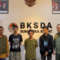 Para pendaki ilegal yang nekat mendaki Gunung Marapi menyampaikan permintaan maaf dan mengakui kesalahan yang dilakukan. [foto: BKSDA Sumbar]