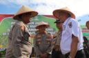 Wakil Wali Kota Payakumbuh Elzadaswarman bersama Kapolres AKBP Ricky Ricardo dan jajaran saat menghadiri kegiatan penanaman jagung serentak kuartal III di Kelurahan Koto Panjang, Rabu (9/7/2025).