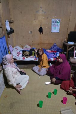 Anggota DPRD Lima Puluh Kota Siska Bantu Gadis Remaja Penderita Tumor Ganas di Lubuak Batingkok