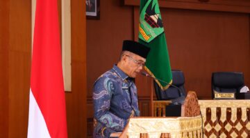 Pemko Payakumbuh Tegaskan Komitmen Sempurnakan 4 Ranperda, Jawaban Wali Kota Disampaikan di Paripurna DPRD