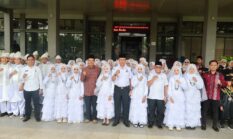 Wawako Payakumbuh Lepas Pawai Ta’aruf SDIT IPHI, 131 Siswa Ikuti Wisuda Tahfiz dan Khatam Al-Qur’an