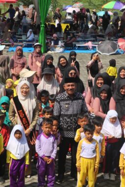 Tutup Tahun Ajaran dan HUT IGTKI-PGRI ke-76, Bupati Safni Siapkan Umroh untuk Guru Berprestasi