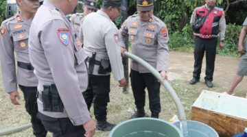 HUT Bhayangkara ke-80, Polres Payakumbuh Turun Tangan! Warga Simantuang Akhirnya Bisa Nikmati Air Bersih