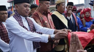Mambangkik Tradisi Baadok-Adok, Ketua DPRD Payakumbuh Tegaskan Komitmen Lestarikan Adat Minangkabau