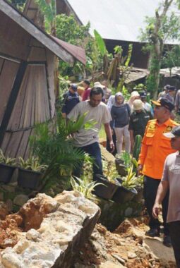 Pemkab Lima Puluh Kota Percepat Pemulihan Pascabencana, Salurkan Bantuan Rumah hingga Peralatan Rumah Tangga bagi Warga Terdampak