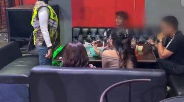 Kafe Remang-Remang Digerebek Satpol PP, Belasan Wanita dan Pengunjung Diamankan