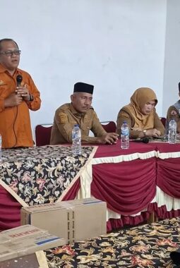 Korban Bencana Gunuang Omeh Terima Bantuan Rumah Tangga