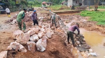 Jalan Impian Mulai Terwujud, Warga Buluh Kasok Terharu Lihat TMMD/N Bekerja Tanpa Lelah