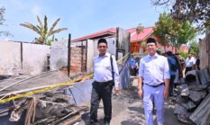 Jen Zuldi Dampingi Wali Kota Kunjungi Korban Kebakaran Padang Tiakar