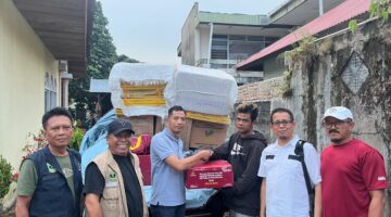 Kurang dari 24 Jam, Bantuan Pemprov Sumbar Tiba untuk Korban Kebakaran Padang Tiakar