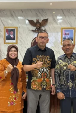 Dampingi Bupati ke Kemensos, Kadis Sosial Lima Puluh Kota Ir. Indra Suriani Bawa Aspirasi Warga