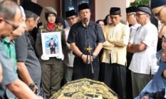 Hujan Iringi Pelepasan Jenazah Kadisnakerin Payakumbuh Yasril, Birokrat Senior Tutup Usia 57 Tahun