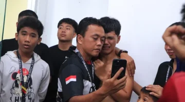 Emas Pertama Gulat Sawahlunto Dibayar Air Mata Juan Bachdim, Sang Ayah Berpulang Saat Bertanding